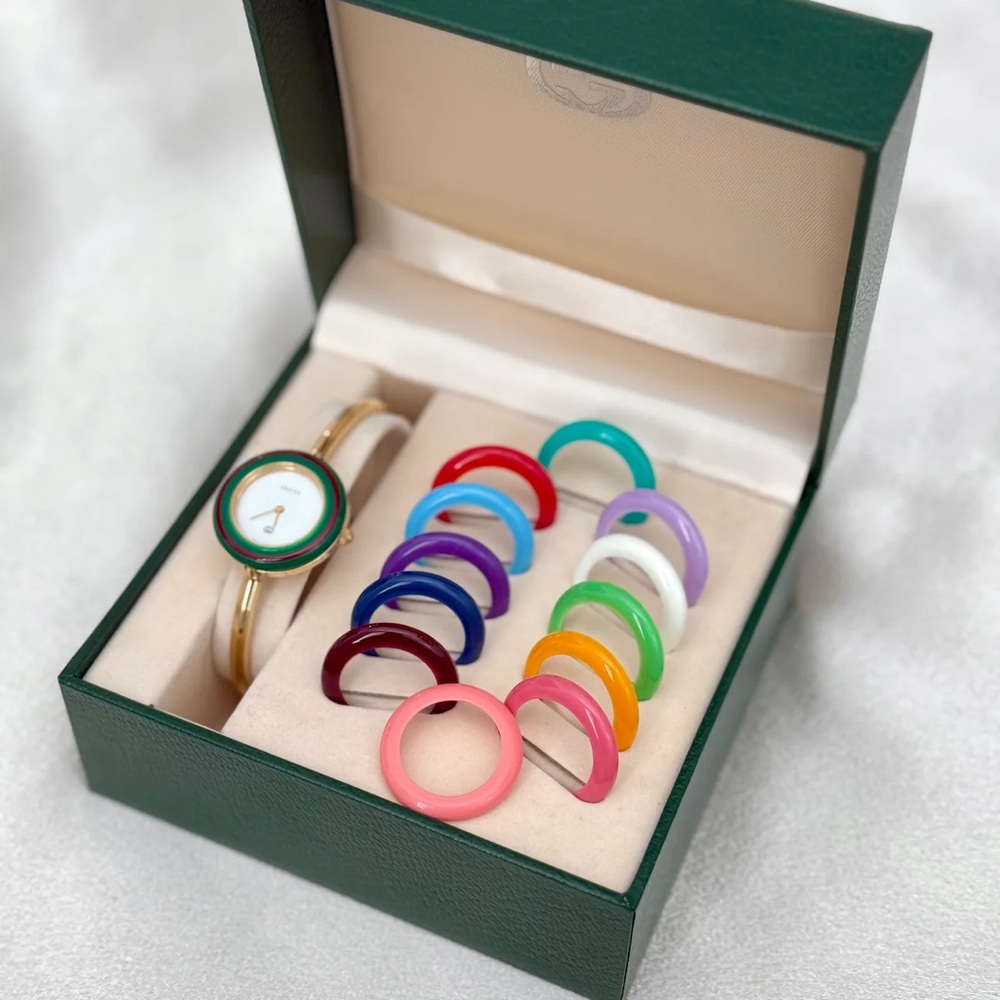 AUTHENTIC VINTAGE GUCCI BEZEL WATCH - 13 INTERCHANGEABLE BEZELS